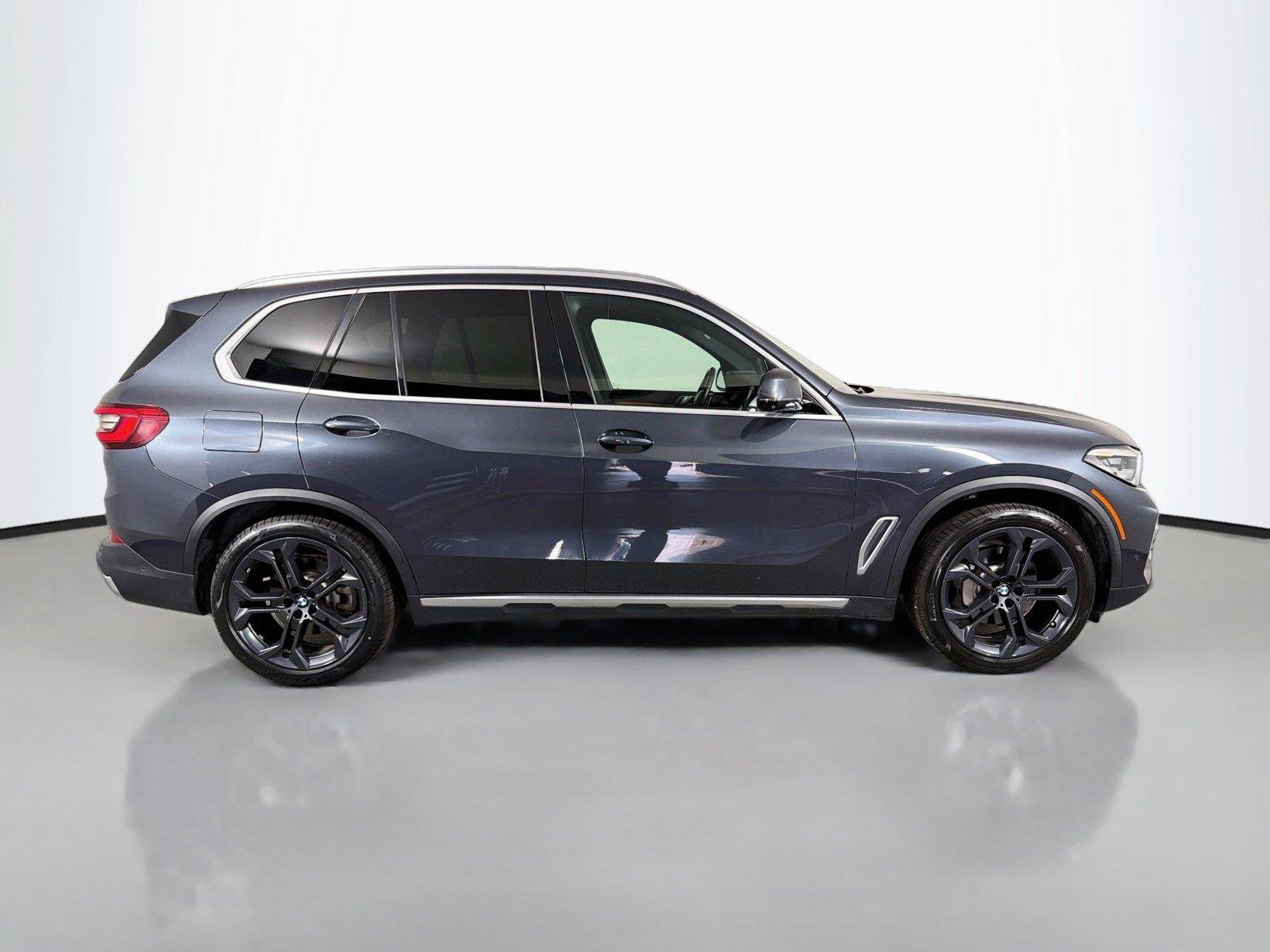 Used 2019 BMW X5 xDrive40i AWD/4WD image 4