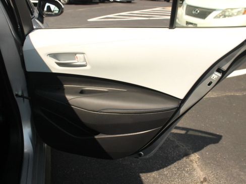 Used 2020 Toyota Corolla SE FWD image 21