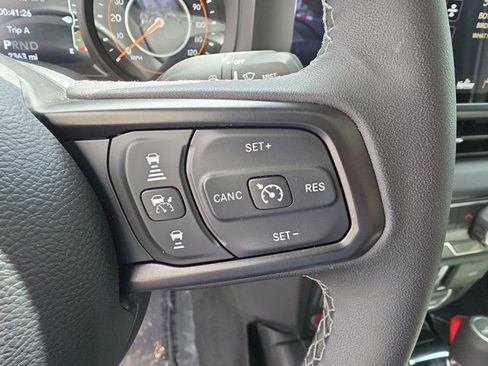 Used 2026 Jeep Gladiator Mojave AWD/4WD image 21
