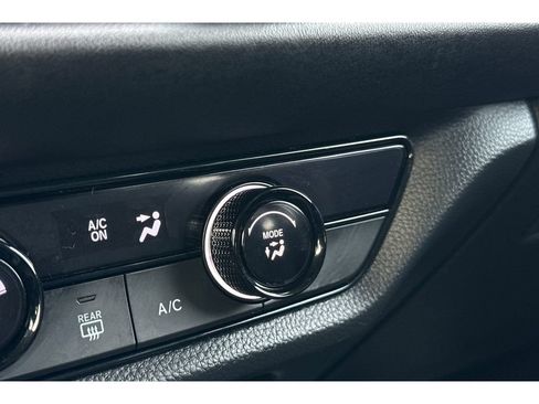 Used 2025 Honda HR-V LX image 30