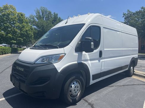 Used 2023 RAM ProMaster 2500 FWD image 1