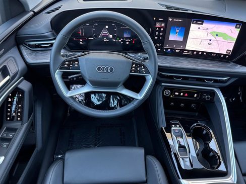 New 2025 Audi Q5 2.0T Premium Plus image 11
