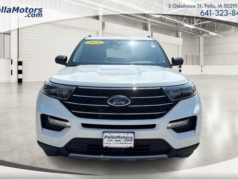 Used 2021 Ford Explorer XLT w/ Equipment Group 202A AWD/4WD image 7