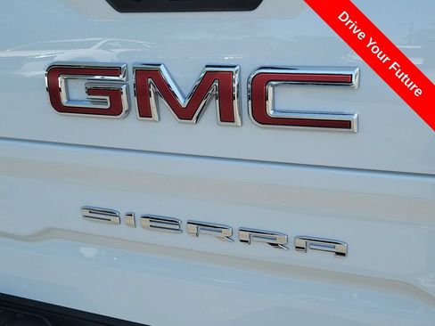 Used 2026 GMC Sierra 1500 SLT RWD image 28