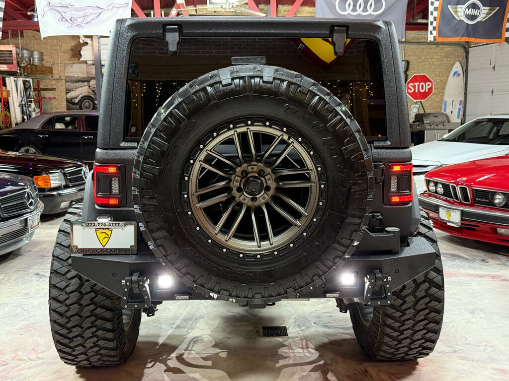 Used 2023 Jeep Wrangler Unlimited Rubicon 392 w/ Xtreme Recon 35" Tire Package AWD/4WD image 12