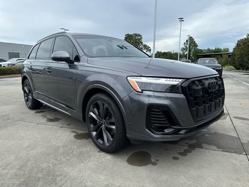 Used 2025 Audi Q7 3.0T Prestige image 3