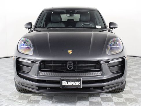 Used 2025 Porsche Macan image 10