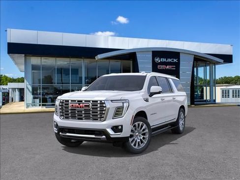 New 2026 GMC Yukon XL Denali w/ Denali Reserve Package AWD/4WD image 8