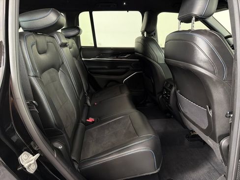 Used 2023 Jeep Grand Cherokee Trailhawk w/ Advanced Protech Group II AWD/4WD image 22
