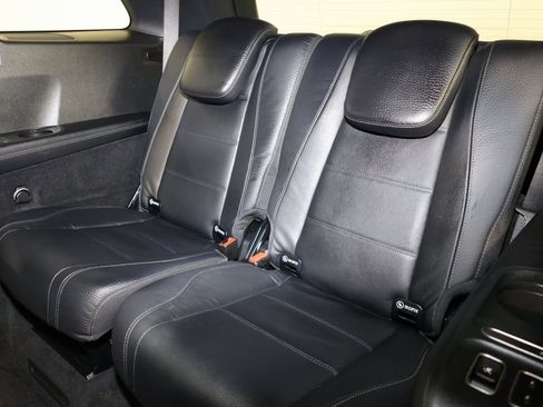 Used 2023 Mercedes-Benz GLS 580 4MATIC image 14