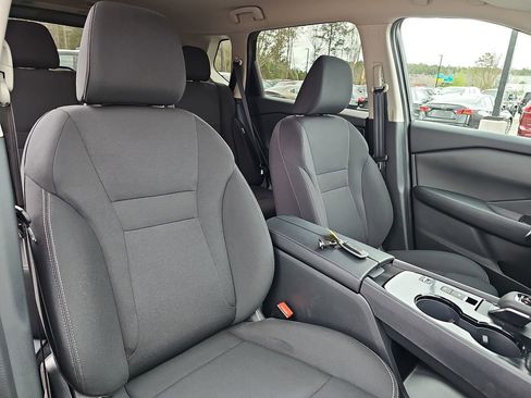 Used 2025 Nissan Rogue S image 13