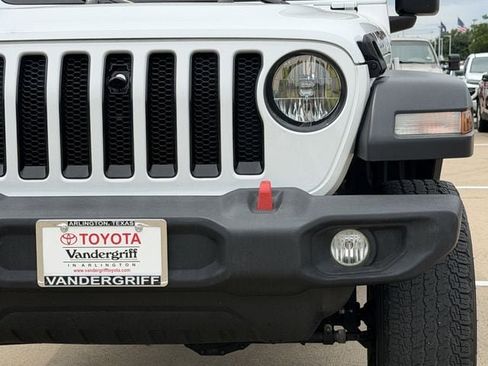 Used 2019 Jeep Wrangler Unlimited Sport S image 8