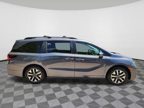 New 2026 Honda Odyssey EX-L image 6