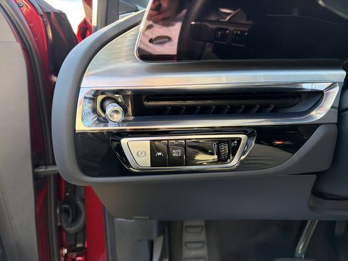 Used 2024 Cadillac Lyriq Luxury w/ LPO, Floor Liner Package image 11