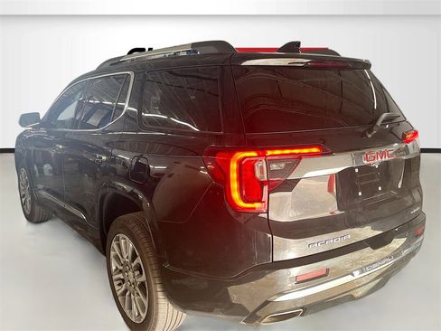 Used 2023 GMC Acadia Denali w/ Denali Technology Package image 5
