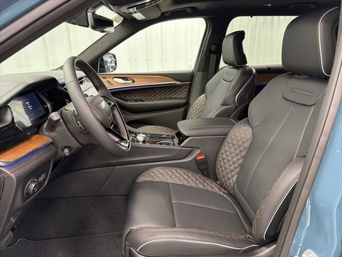 New 2026 Jeep Grand Cherokee L Summit AWD/4WD image 20