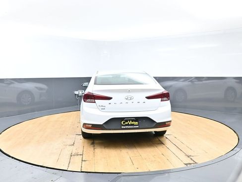 Used 2020 Hyundai Elantra SE w/ Cargo Package (C1) FWD image 13