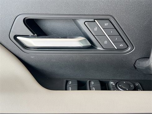 New 2026 GMC Hummer EV 4x4 Crew Cab image 13