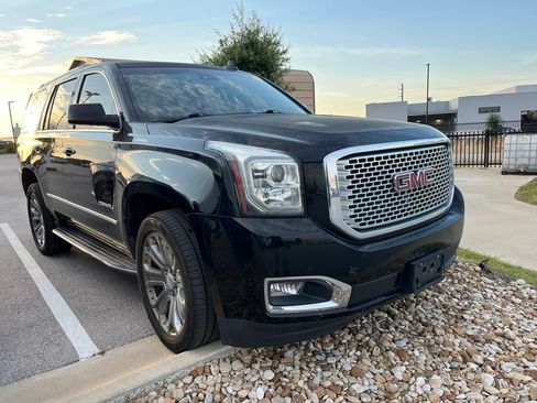 Used 2016 GMC Yukon Denali w/ Open Road Package AWD/4WD image 2