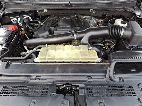 Certified 2020 Ford Expedition Limited image 26