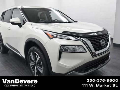 Used 2023 Nissan Rogue SL w/ SL Premium Package image 1