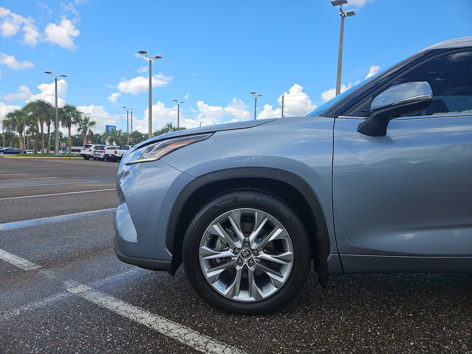 Used 2020 Toyota Highlander Limited AWD/4WD image 19