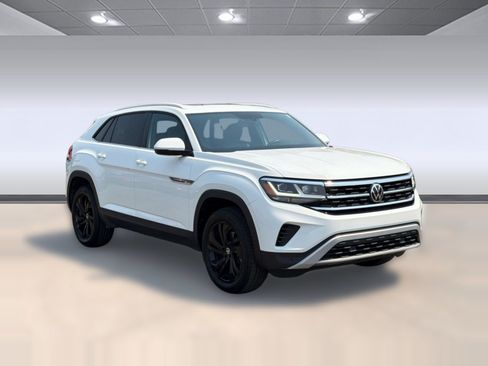 Used 2023 Volkswagen Atlas Cross Sport SE w/ Panoramic Sunroof Package AWD/4WD image 7