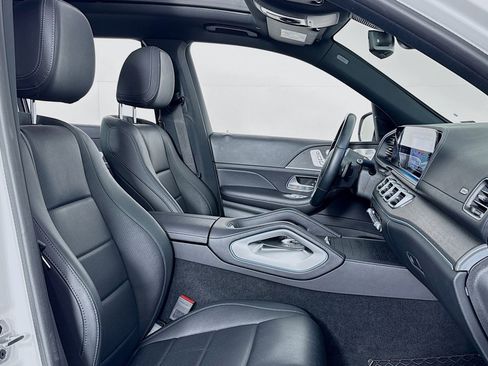 Certified 2021 Mercedes-Benz GLS 450 4MATIC image 7