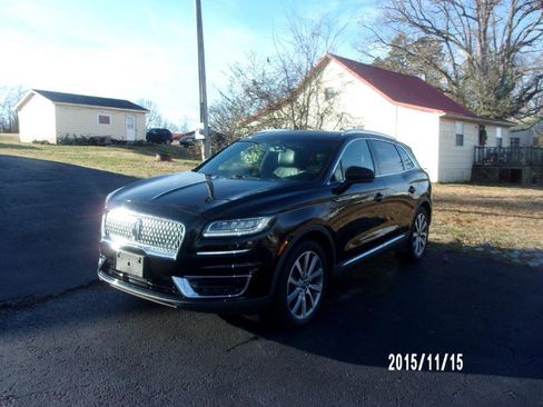 Used 2019 Lincoln Nautilus Select image 2