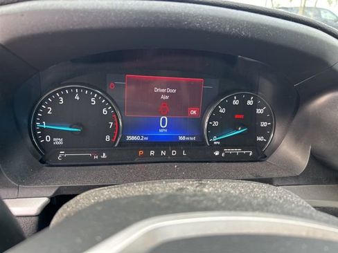 Used 2023 Ford Explorer XLT AWD/4WD image 7