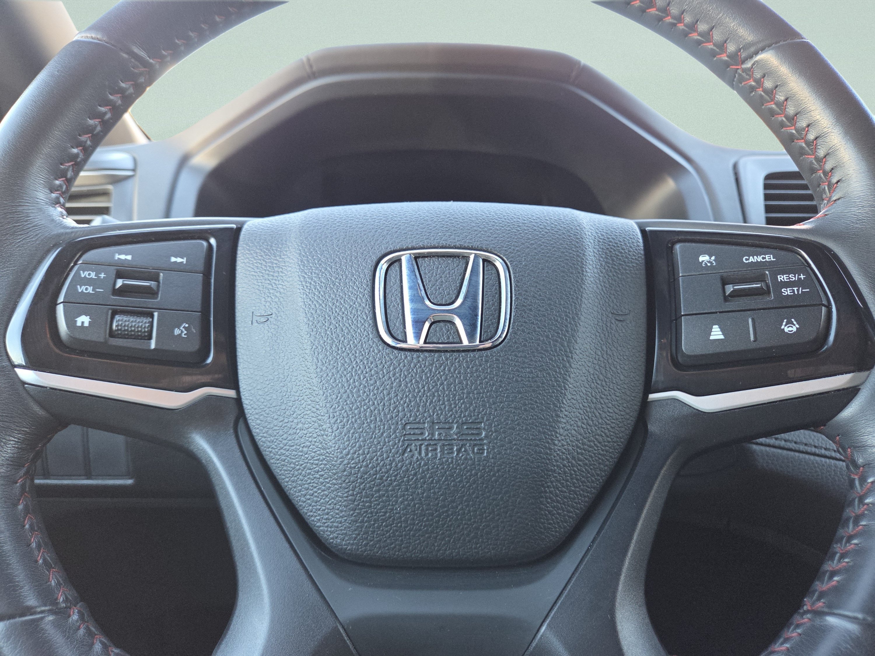 Used 2025 Honda Odyssey Sport-L image 32