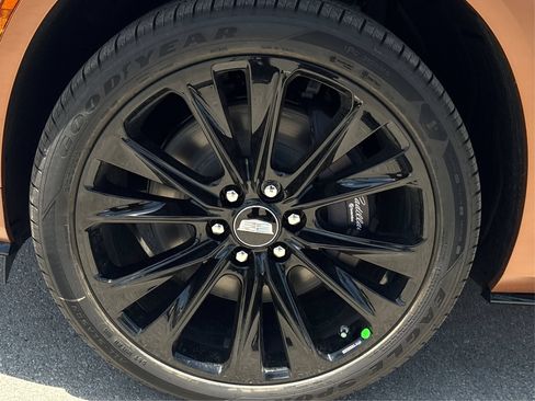 New 2027 Cadillac Vistiq Sport AWD/4WD image 13