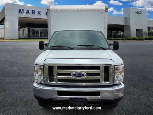 New 2025 Ford E-450 and Econoline 450 Super Duty w/ Power Equipment Group RWD image 4