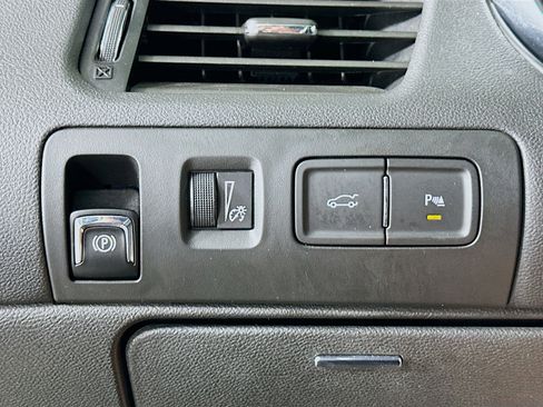 Used 2019 Chevrolet Impala Premier image 17