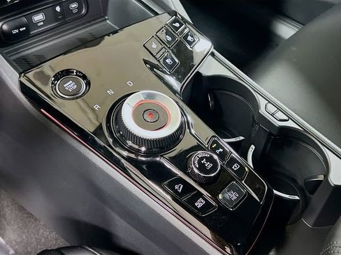 Certified 2025 Kia Sportage X-Line Prestige image 17