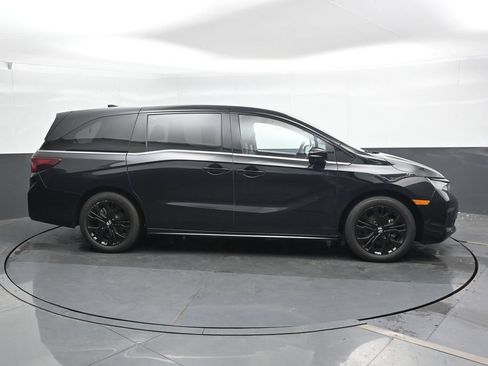 Used 2025 Honda Odyssey Sport-L image 5