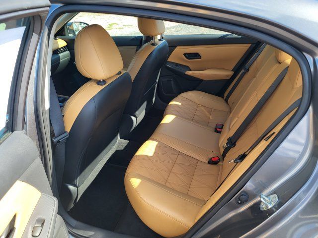 Used 2024 Nissan Sentra SV w/ SV Premium Package FWD image 15
