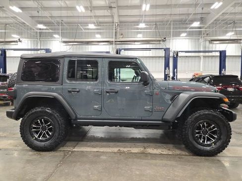 New 2026 Jeep Wrangler Unlimited Rubicon AWD/4WD image 2