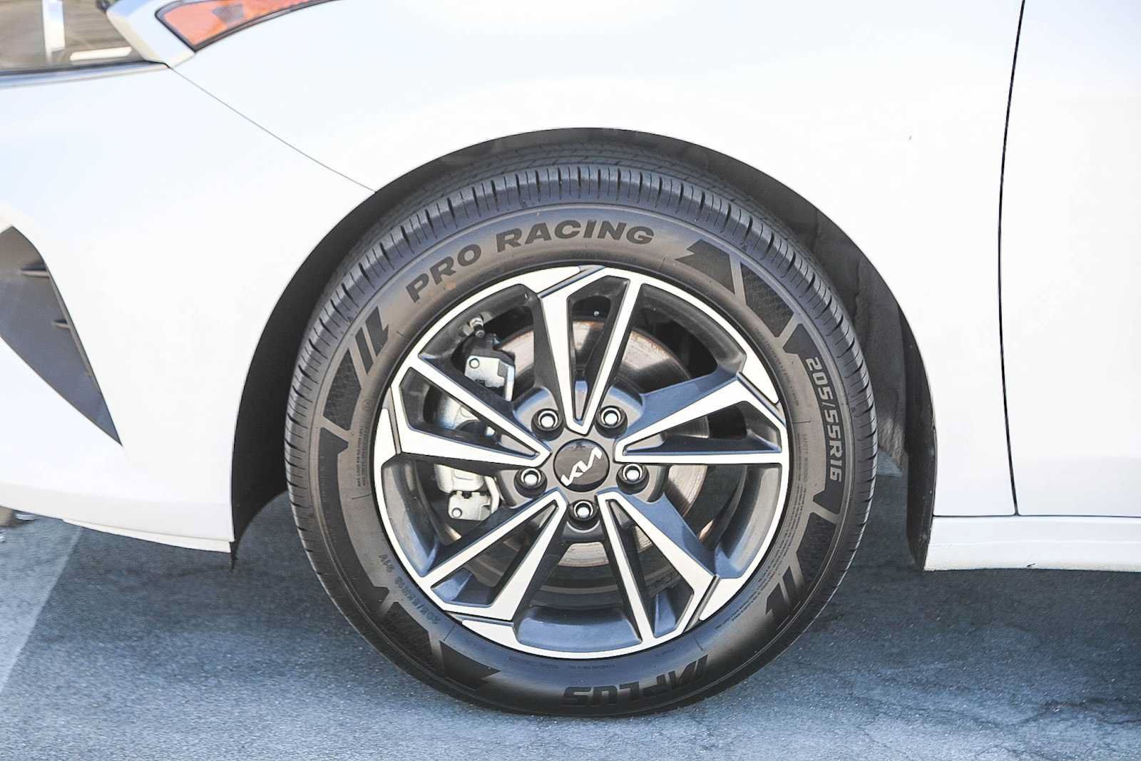 Used 2023 Kia Forte LXS w/ LXS Technology Package FWD image 10