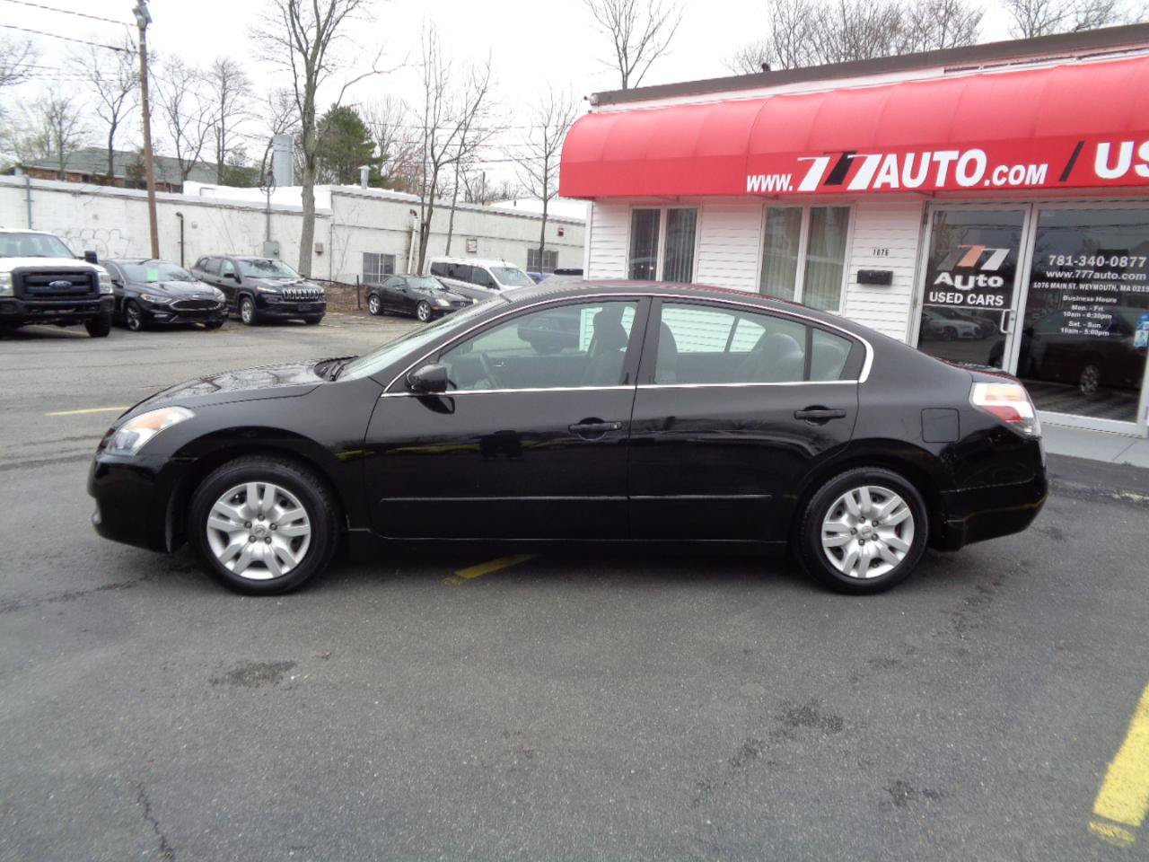 Used 2009 Nissan Altima 2.5 S FWD image 9