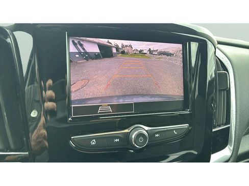 Used 2020 Chevrolet Traverse LS w/ LPO, Black Accent Package FWD image 19