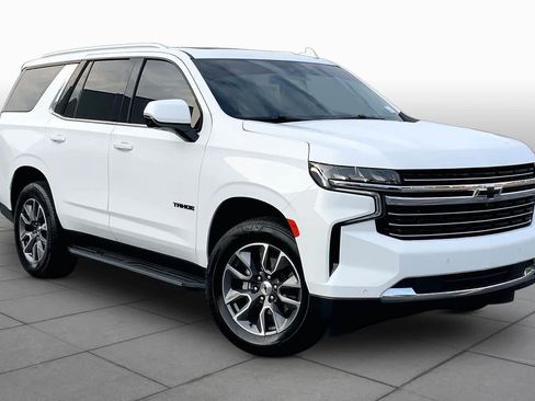 Used 2023 Chevrolet Tahoe LT w/ Luxury Package RWD image 3