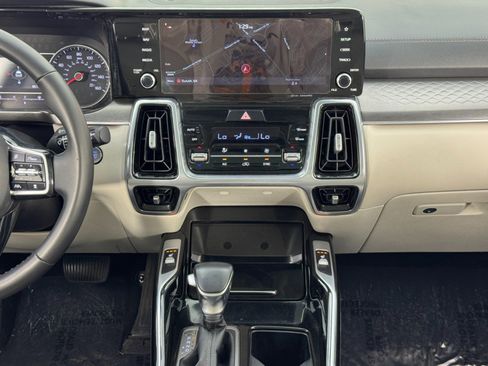 Used 2022 Kia Sorento SX image 23