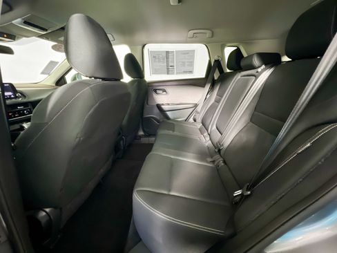 Used 2023 Nissan Rogue S AWD/4WD image 28