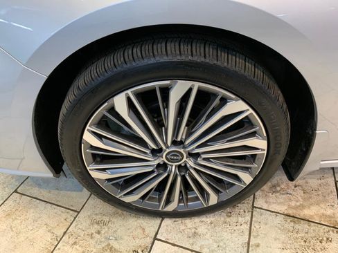 Used 2023 Nissan Altima 2.5 SL image 12