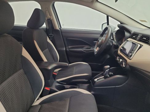Used 2020 Nissan Versa SV FWD image 21