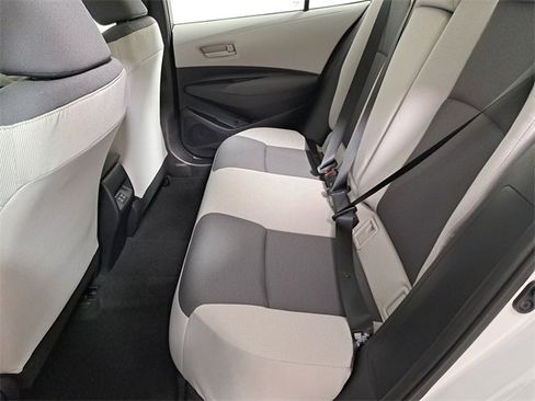 Used 2025 Toyota Corolla LE image 12