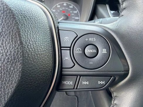 Certified 2025 Toyota Corolla SE FWD image 24