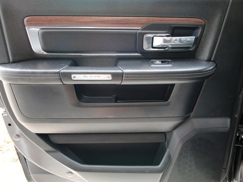 Used 2017 RAM 2500 Laramie image 46