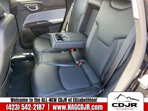 New 2022 Jeep Compass Latitude w/ Convenience Group image 20